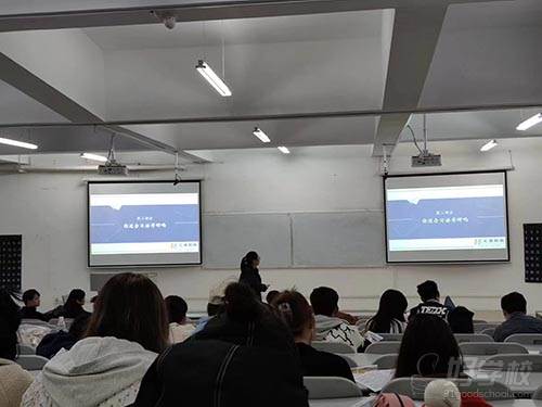 离石区全面开展职业技能培训提升群众就业能力(图1)